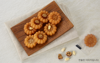 ORGA Wholefood Mini Yakgwa (Mini honey cookie)